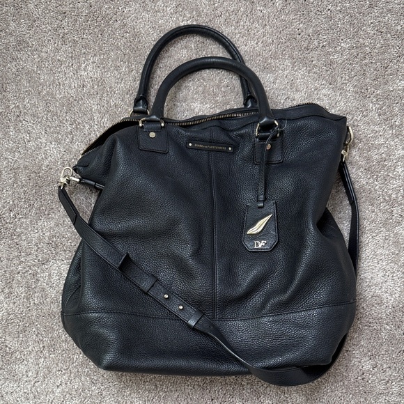 Diane Von Furstenberg Handbags - Diane Von Furstenberg Elegant Black Crossbody Bag